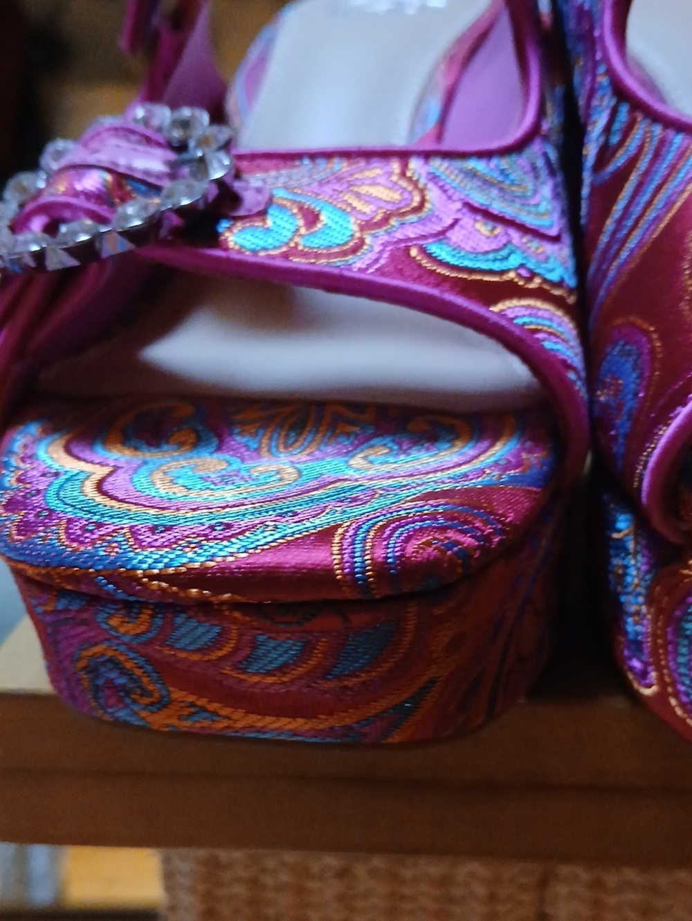 GB Embellished Pink Paisley Platform Mules - Women 8.5 - Picture 10 of 10